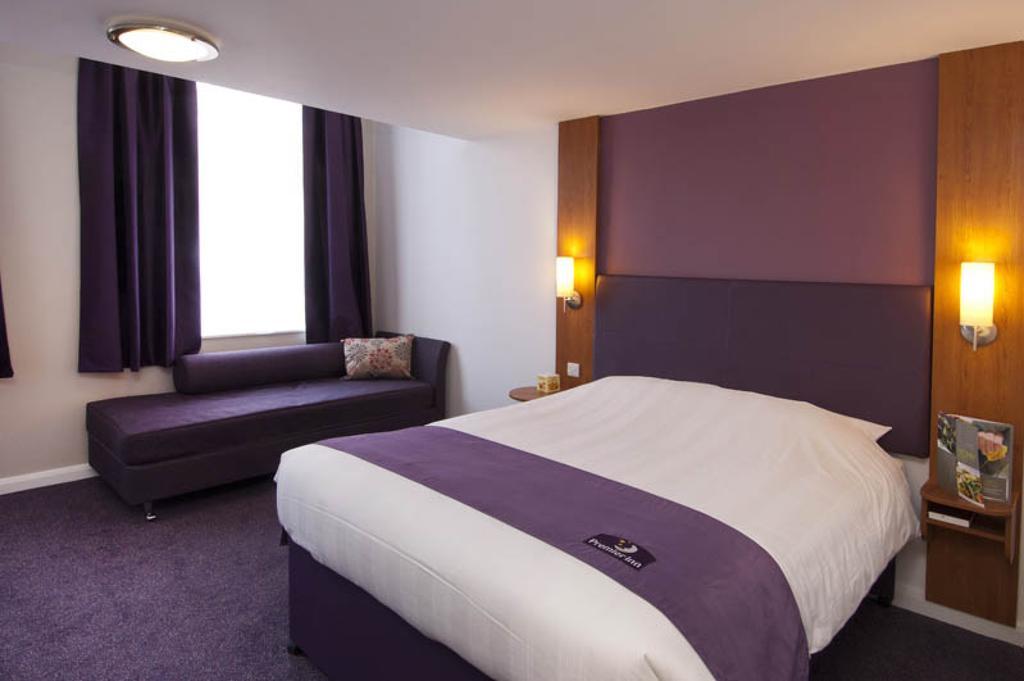 Premier Inn Гленротес Экстерьер фото