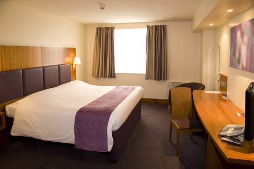 Premier Inn Гленротес Номер фото