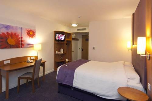Premier Inn Гленротес Номер фото